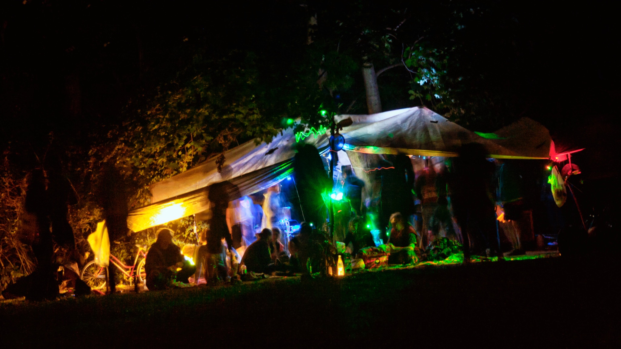 Outdoorparty Ke Yous Birthday fuehrt zu Massive Beschwerden Friends 90631