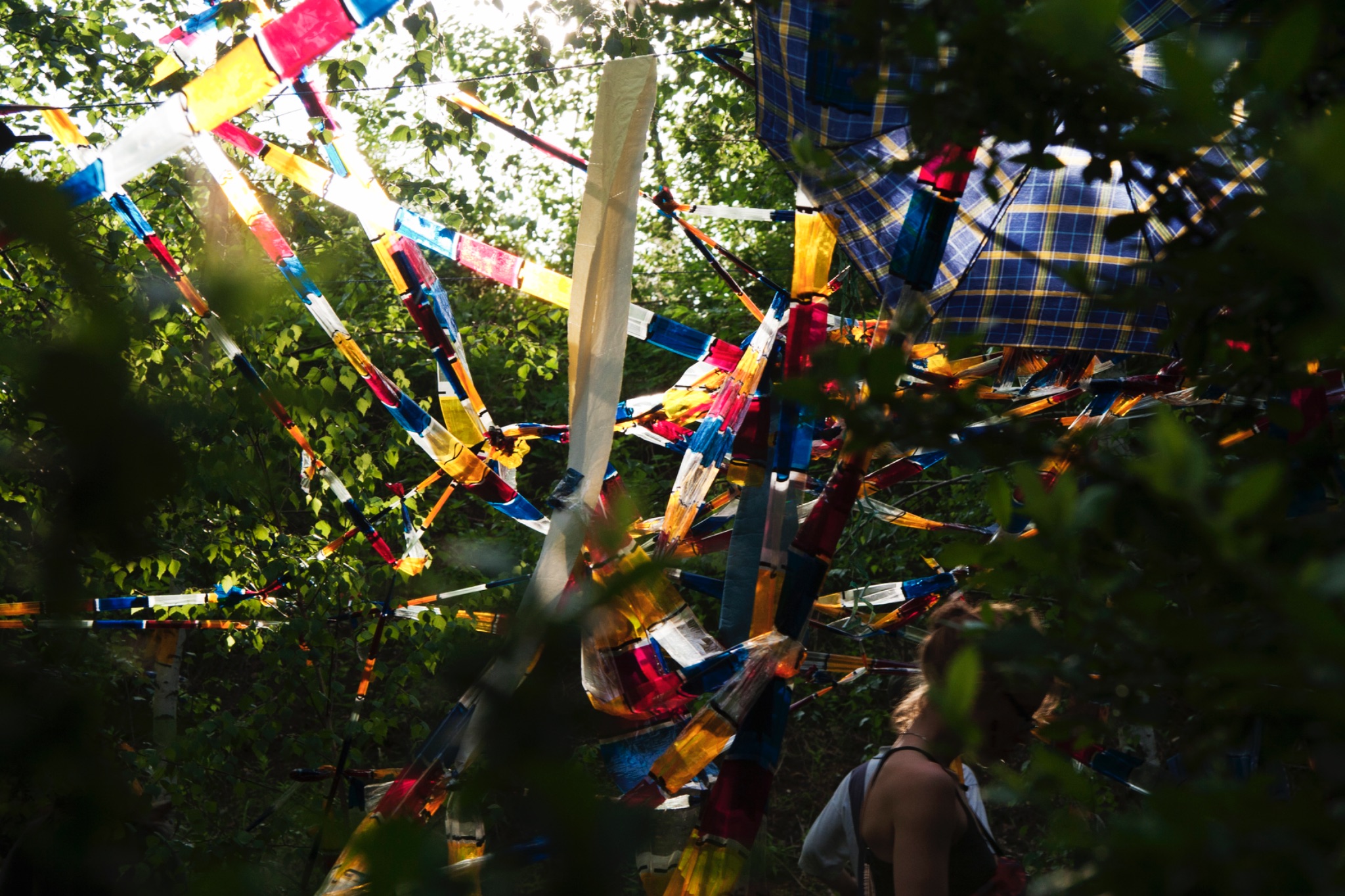 Outdoorparty im alten Gleisbett Bruecke Richard Lehmann Strasse am 24062013 84961